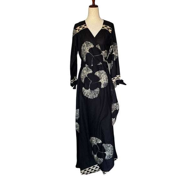 Natalie Martin Dresses & Skirts - Natalie Martin Danika Cotton Wrap Maxi Dress Floral Size Medium